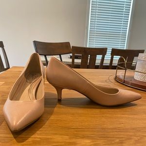 Blush heels size 7
